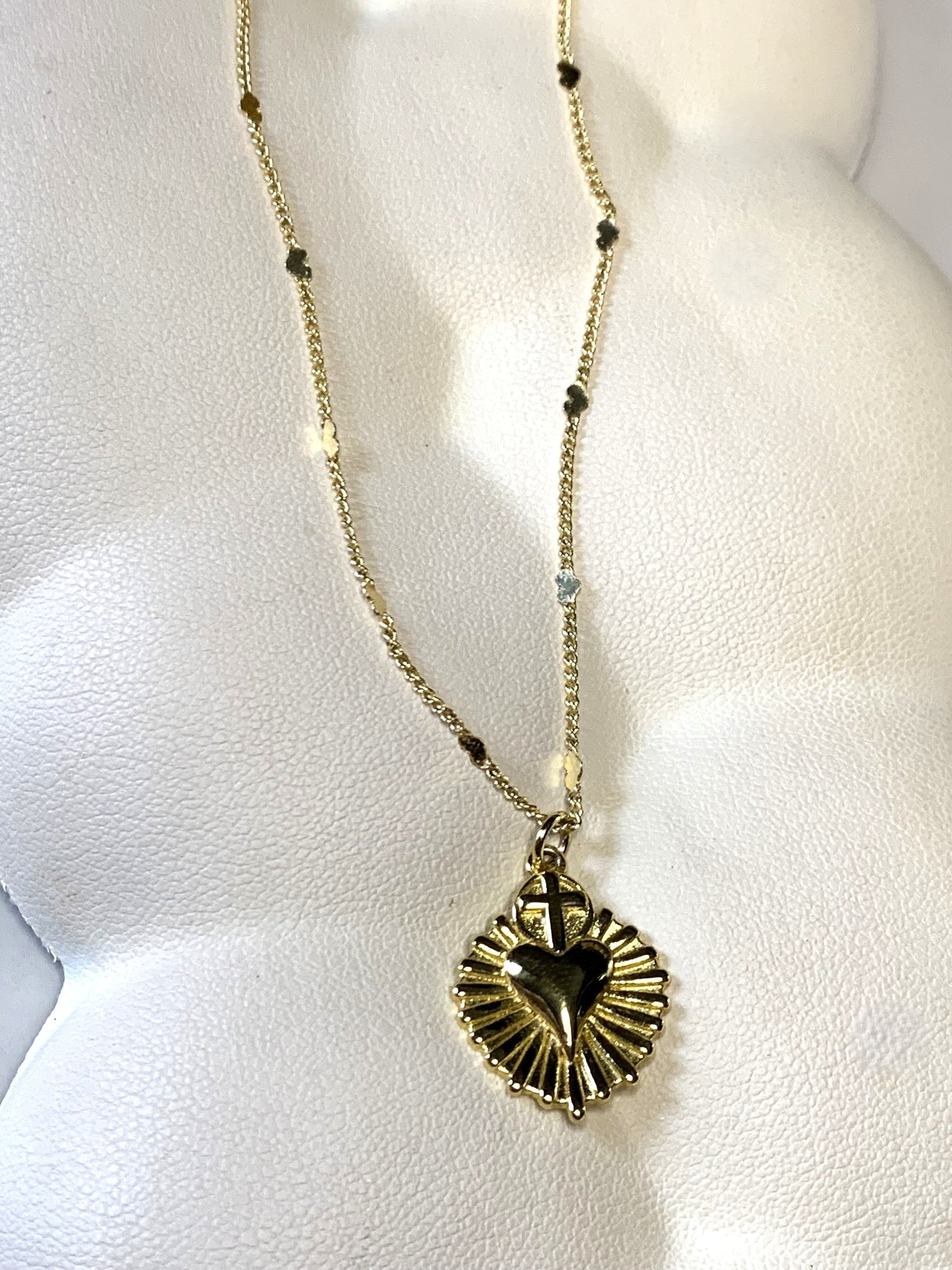 The Sacred Heart Necklace